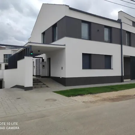 Oasis Relax Apartman *